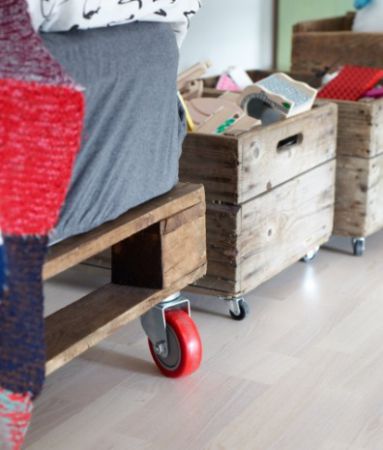 Мебель из деревянных паллетов-22