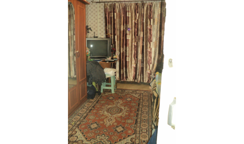 вид комнаты от дверей